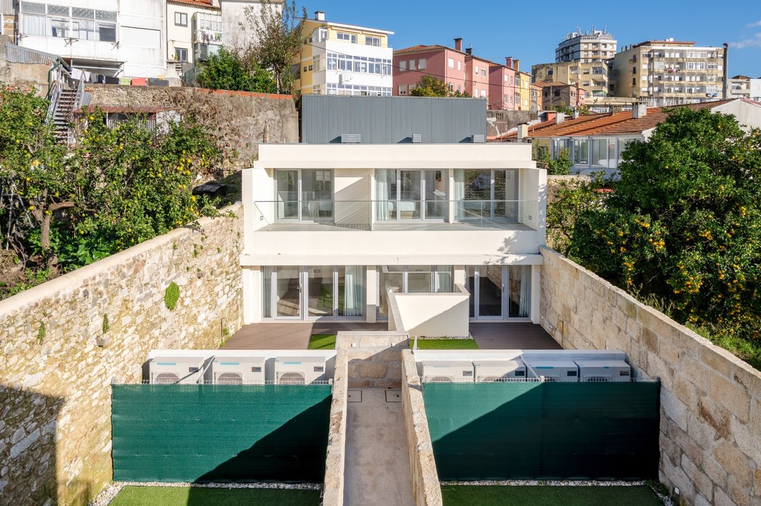 Apartment in Santa Marinha e Sao Pedro da Afurada, Porto District, Portugal 5 - 16600755