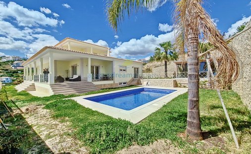 House in Olhos de Agua, Algarve, Portugal 1