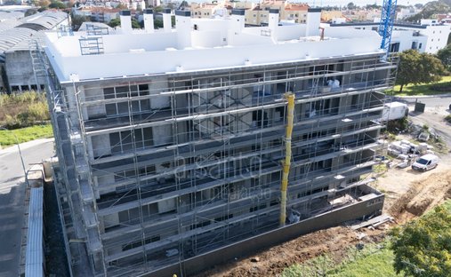Apartment in Carcavelos e Parede, Lisbon, Portugal 1