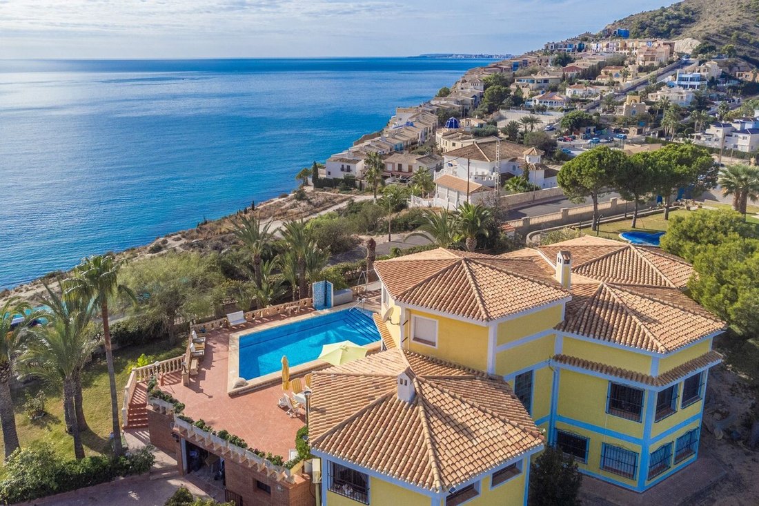 Villa in el Campello, Valencian Community, Spain 1 - 15796287