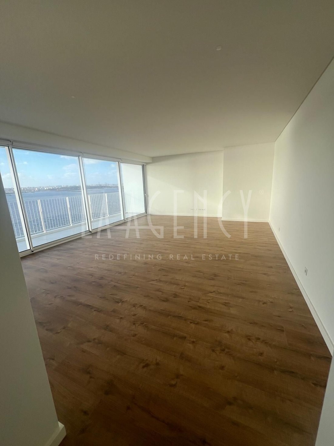 Apartment in Seixal, Arrentela e Aldeia de Paio Pires, Setubal, Portugal 5 - 16216690