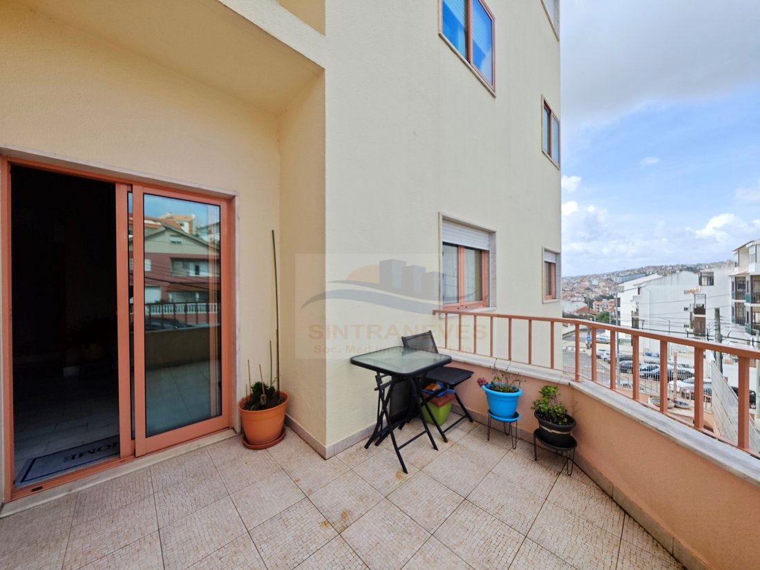 Apartment in Ramada e Canecas, Lisbon, Portugal 2 - 15386757