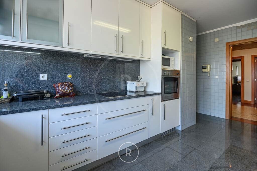 Apartment in Matosinhos e Leca da Palmeira, Porto District, Portugal 5 - 12200187