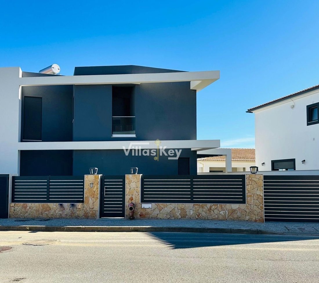 House in Alvor, Algarve, Portugal 1 - 16673443