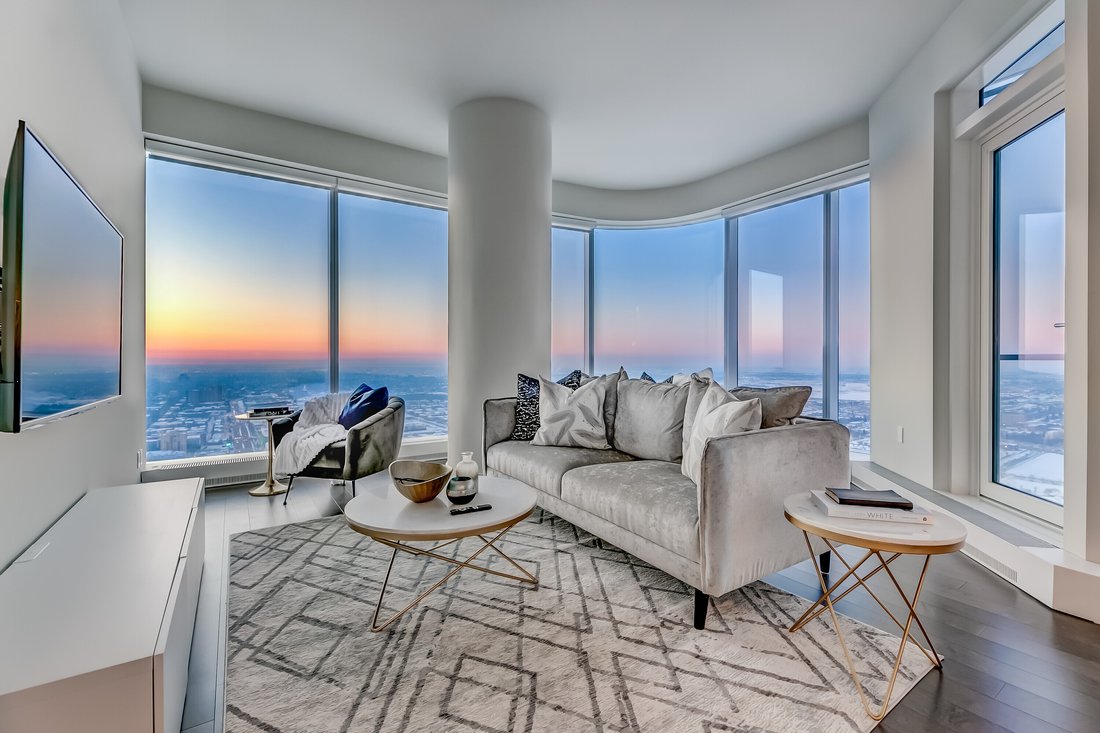 Condo in Edmonton, Alberta, Canada 1 - 16714678