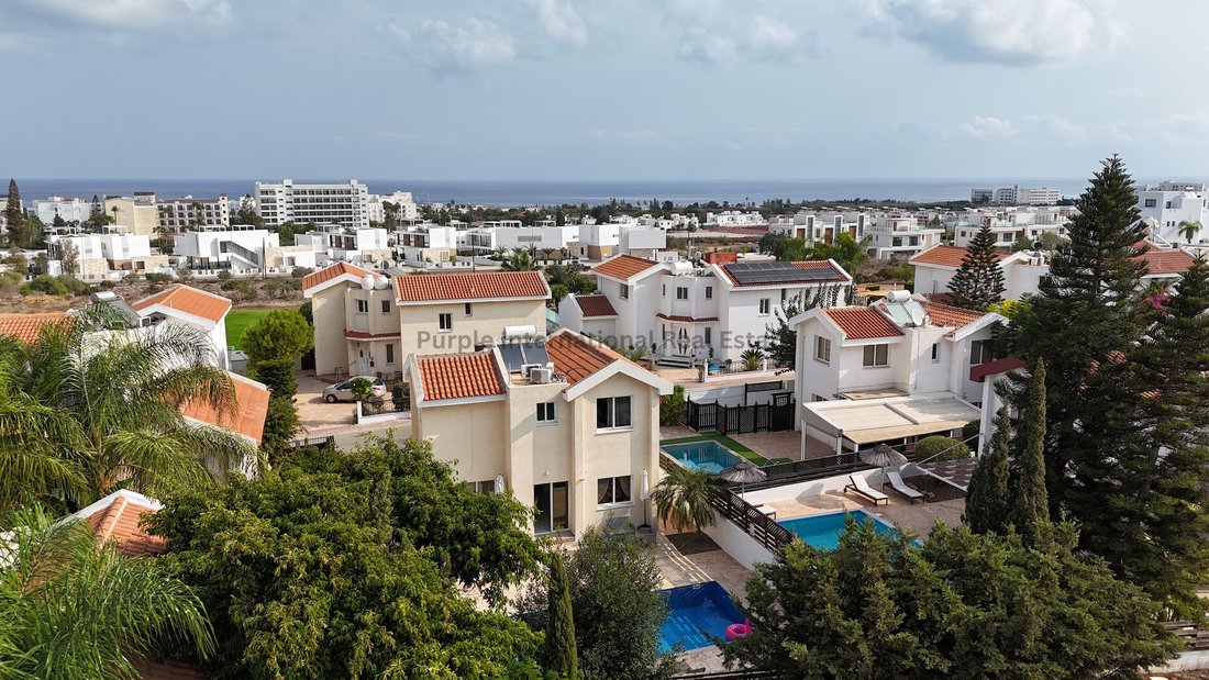 Villa in Paralimni, Famagusta, Cyprus 1 - 16713015
