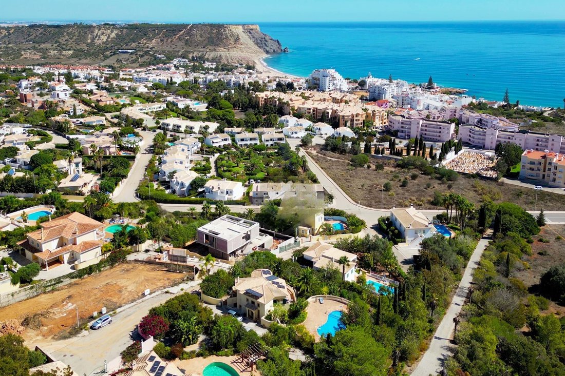 Land in Praia da Luz, Algarve, Portugal 1 - 14342221
