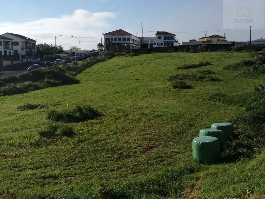 Land in Ponta Delgada (Sao Pedro), Azores, Portugal 5 - 12435274