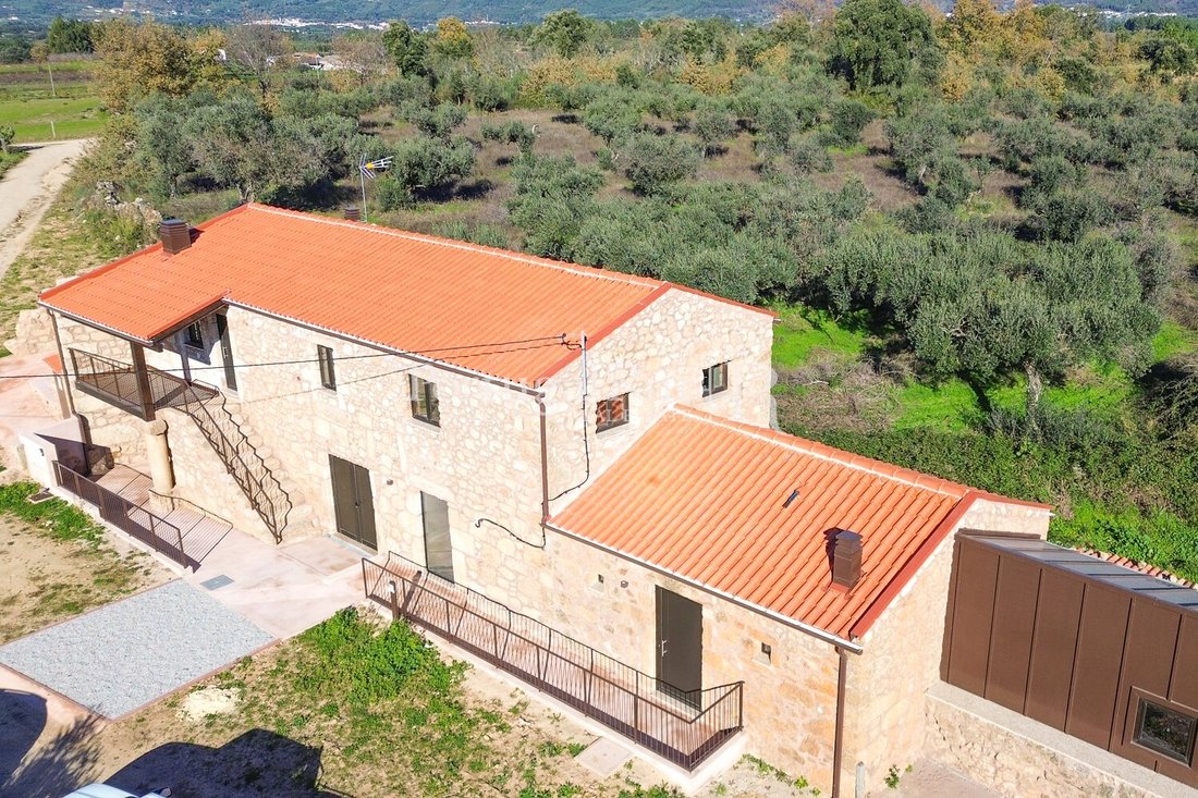 Finca in Vale de Prazeres e Mata da Rainha, Castelo Branco District, Portugal 3 - 15369971