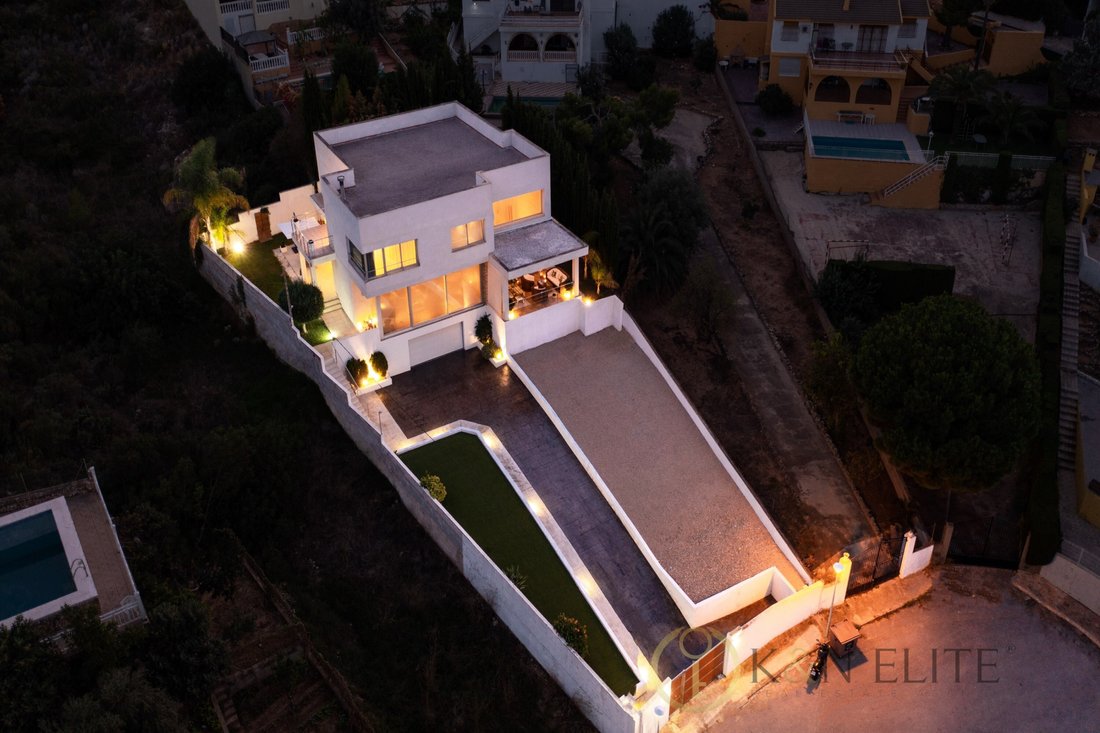 Villa in Godelleta, Valencian Community, Spain 1 - 14674811