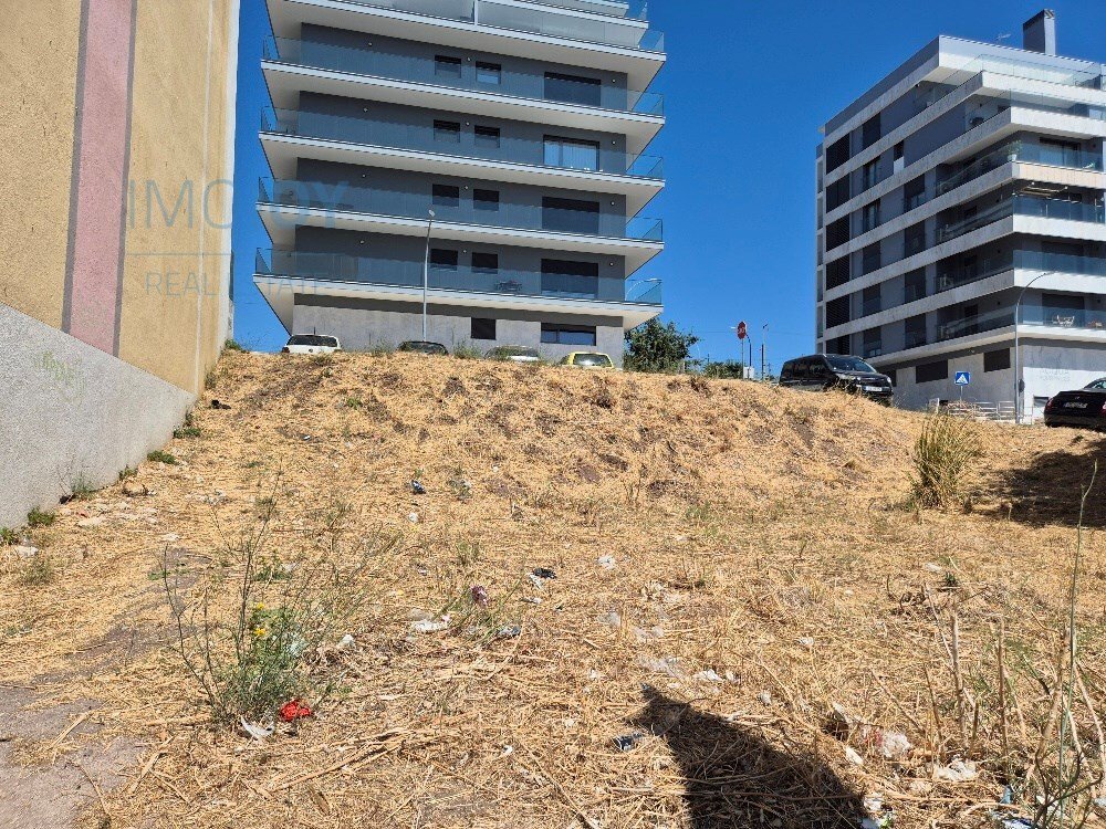 Land in Falagueira-Venda Nova, Lisbon, Portugal 5 - 16082393