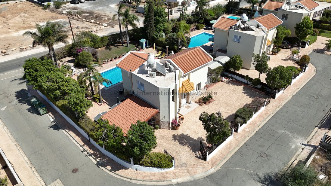 Villa in Paralimni, Famagusta, Cyprus 2 - 16712904