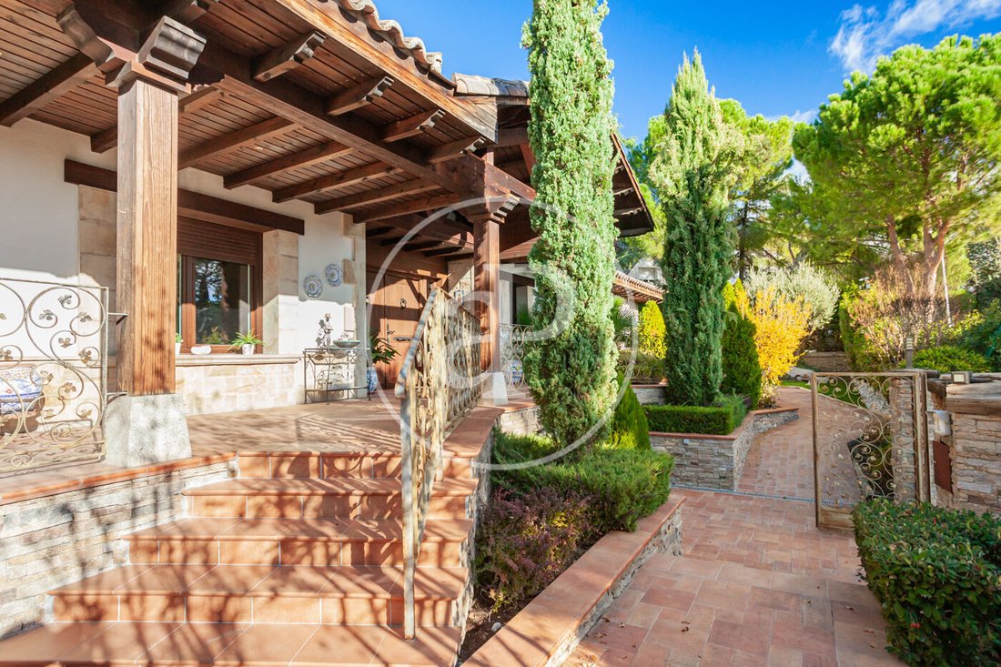 Villa in Villaviciosa de Odon, Comunidad de Madrid, Spain 5 - 16642549