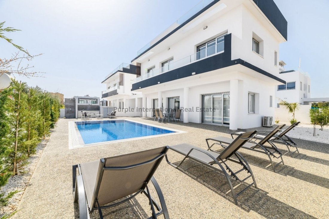Villa a Paralimni, Distretto di Famagosta, Cipro 1 - 16712622