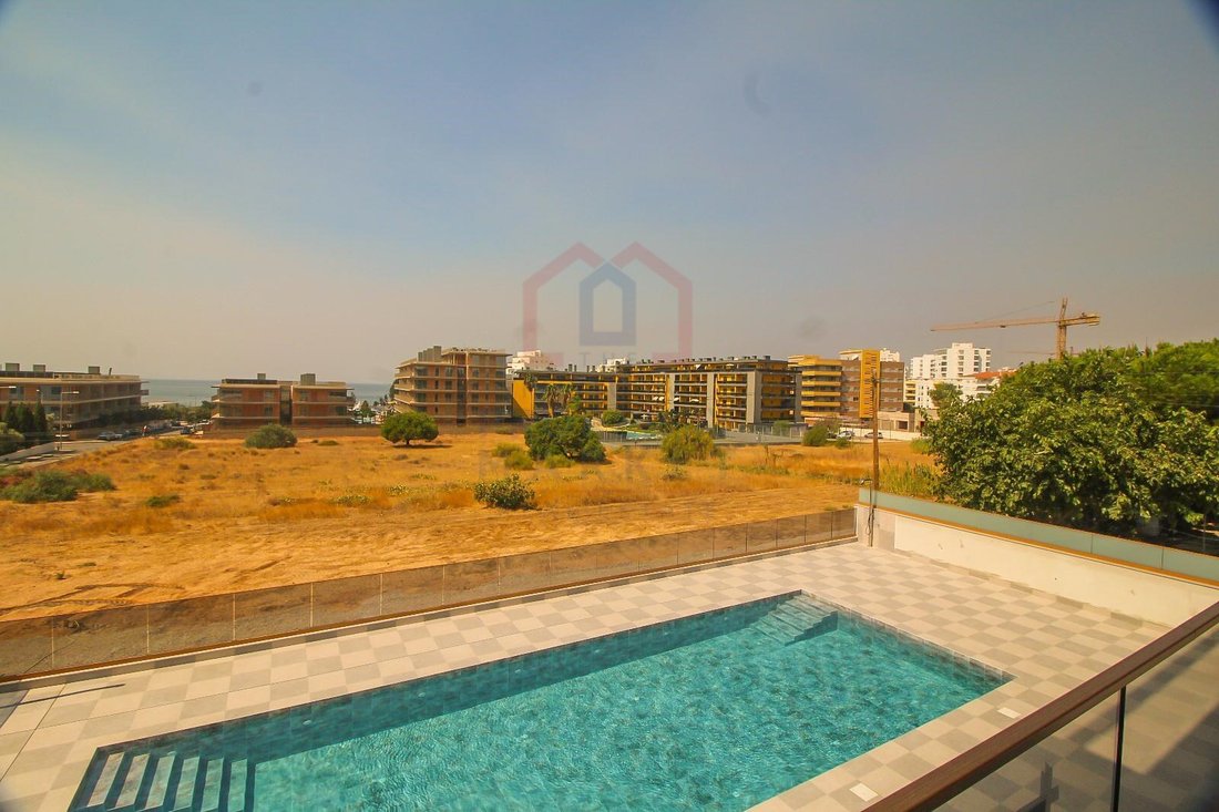 Apartment in Quarteira, Algarve, Portugal 1 - 16104283