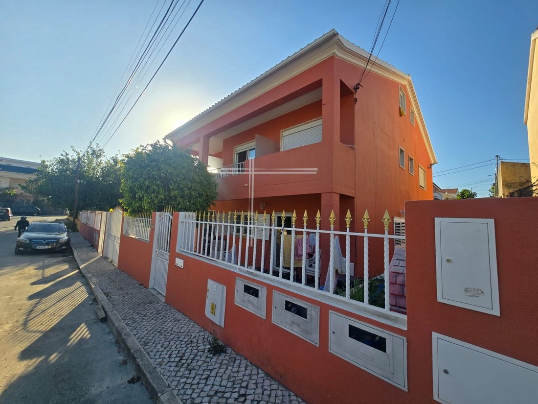 House in Charneca de Caparica e Sobreda, Setubal, Portugal 2 - 15675253