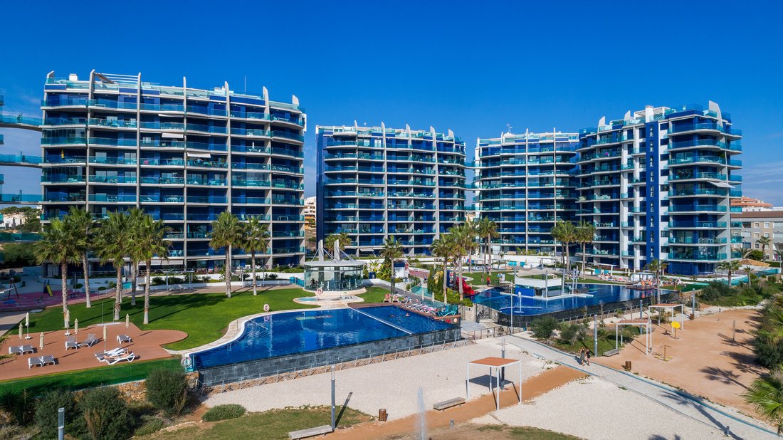 Penthouse in Torrevieja, Valencian Community, Spain 1 - 16712774