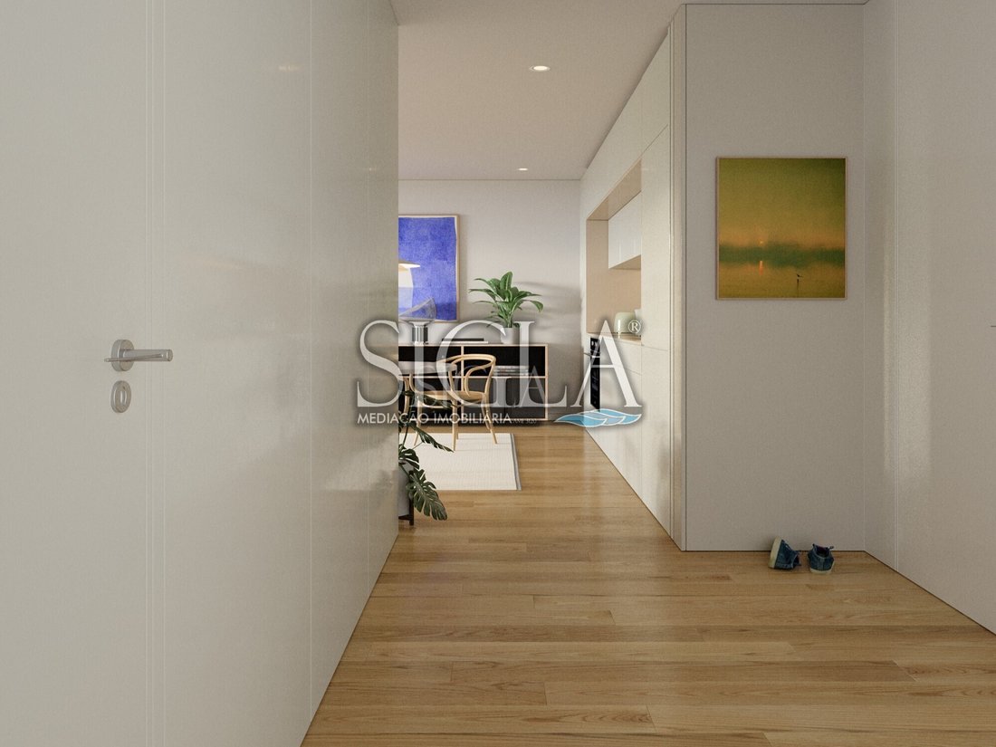 Apartment in Mafamude e Vilar do Paraiso, Porto District, Portugal 4 - 16600844