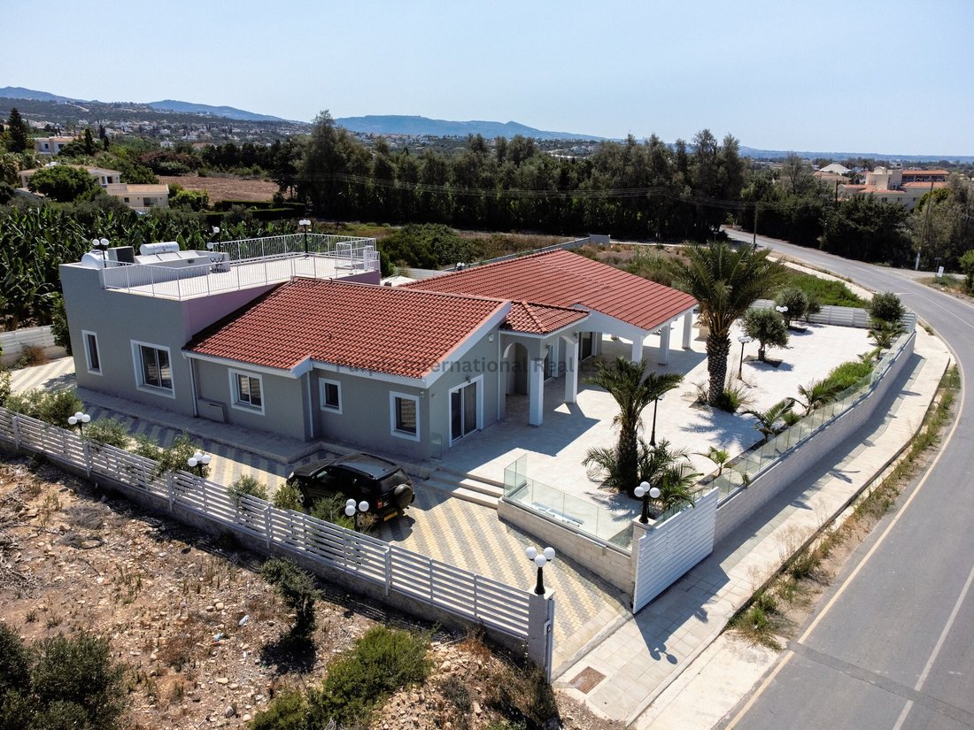 Villa in Peyia, Paphos, Cyprus 4 - 15235952