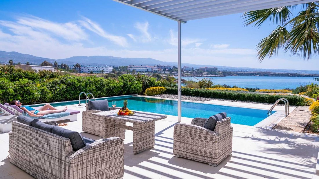 Villa in Peyia, Paphos, Cyprus 2 - 15235813