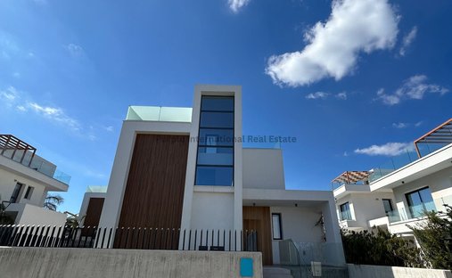 Villa in Paralimni, Famagusta, Cyprus 1
