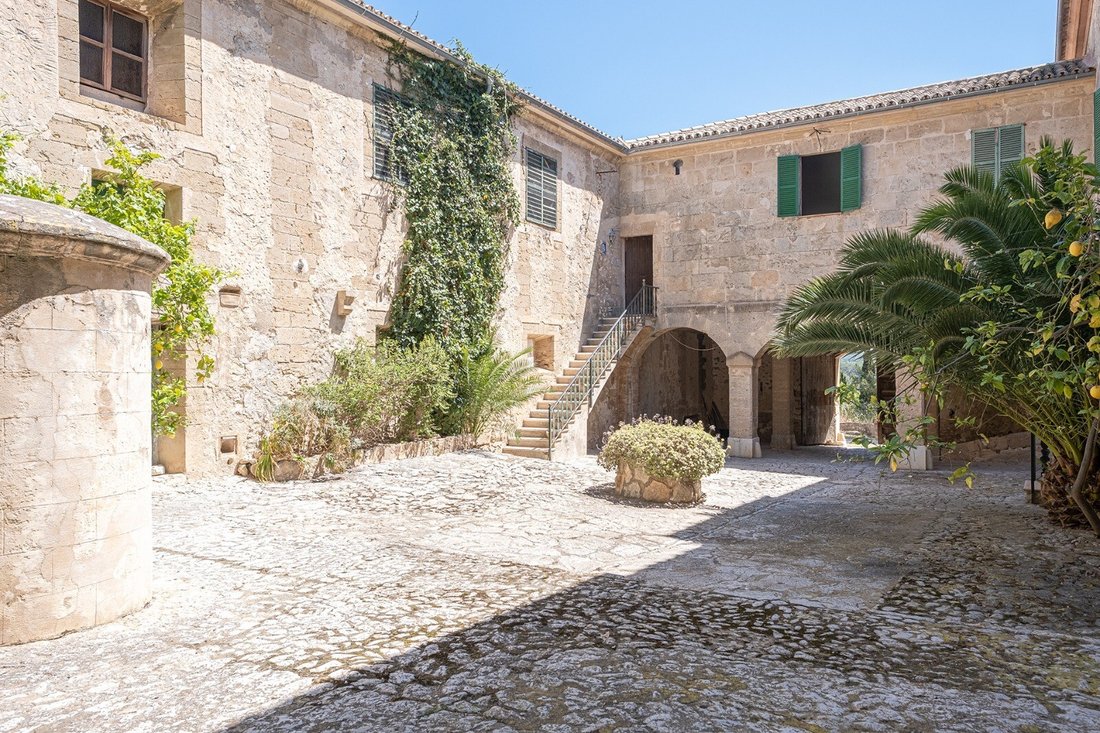 Country House in Calvia, Balearic Islands, Spain 2 - 11968277