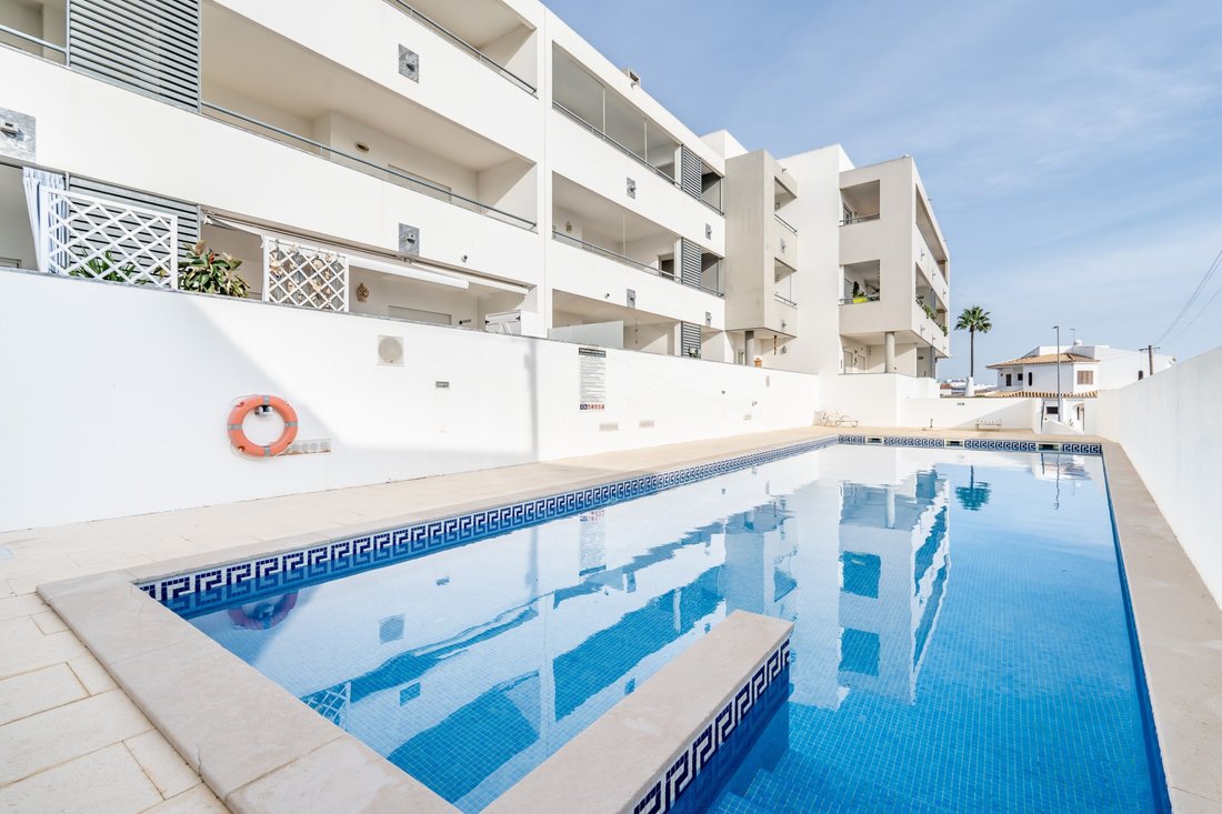 Apartment in Olhos de Agua, Algarve, Portugal 1 - 15273874