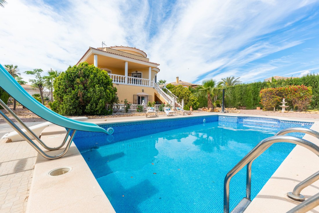 Villa in Mutxamel, Valencian Community, Spain 3 - 15856031