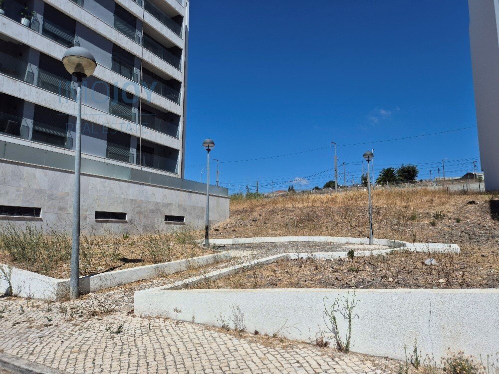 Land in Venteira, Lisbon, Portugal 1 - 16086750