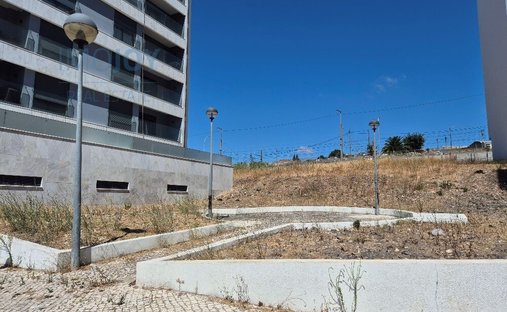 Land in Venteira, Lisbon, Portugal 1