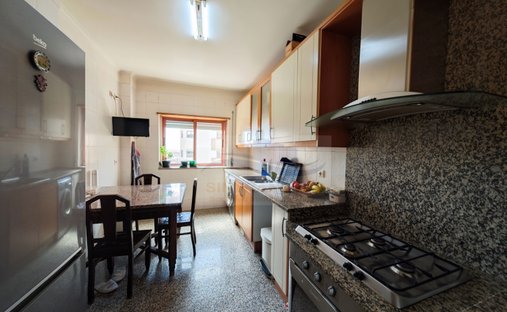 Apartment in Ramada e Canecas, Lisbon, Portugal 1