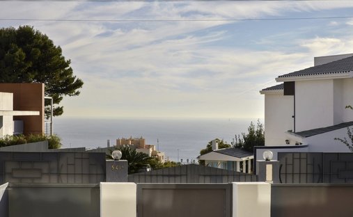 House in Parede, Lisbon, Portugal 1