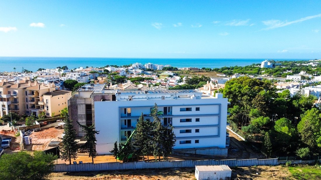 Apartment in Olhos de Agua, Algarve, Portugal 2 - 15508220