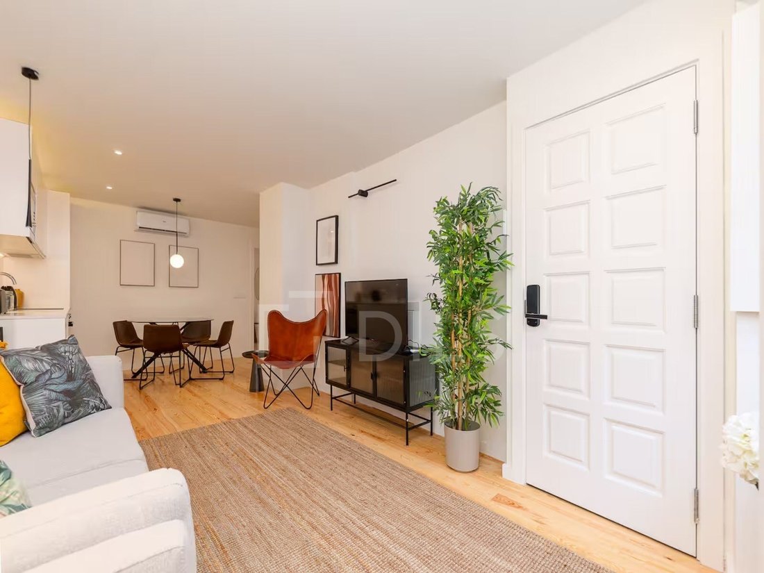 Apartment in Misericordia, Lisbon, Portugal 2 - 16123890