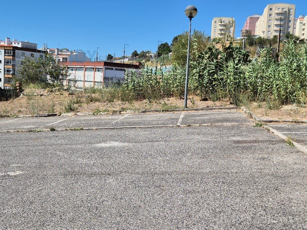 Land in Falagueira-Venda Nova, Lisbon, Portugal 2 - 16082397