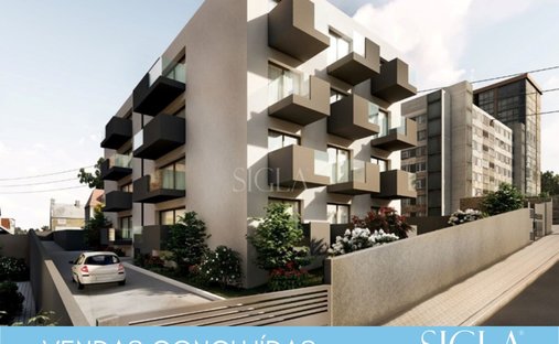 Apartment in Mafamude e Vilar do Paraiso, Porto District, Portugal 1