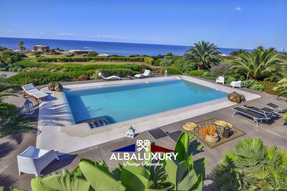 Villa in Scauri, Sicily, Italy 1 - 15347364