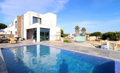 Maison à Olhos de Agua, Algarve, Portugal 1