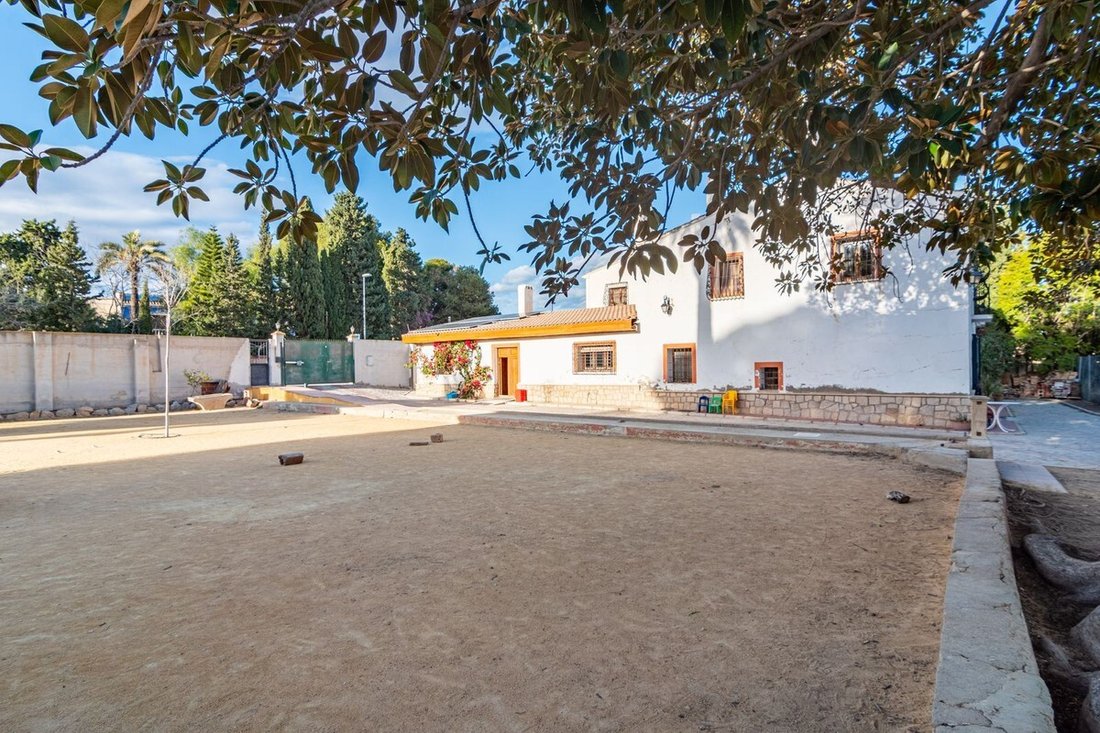 Villa in Mutxamel, Valencian Community, Spain 2 - 15796273