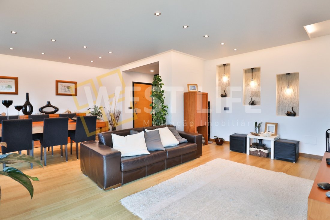 Apartment in Sao Pedro da Cadeira, Lisbon, Portugal 2 - 16372945