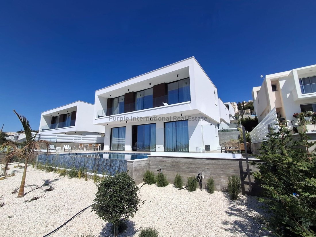 Villa in Chloraka, Paphos, Cyprus 1 - 15528551