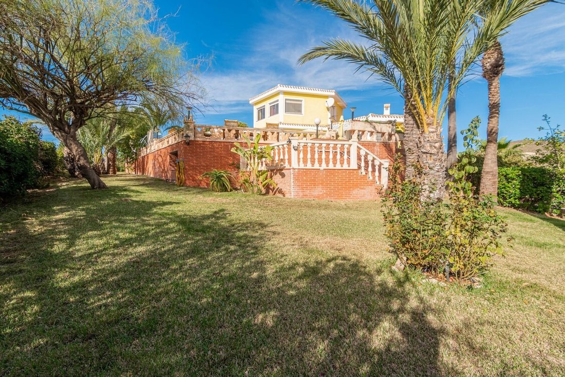 Villa in el Campello, Valencian Community, Spain 2 - 15796287