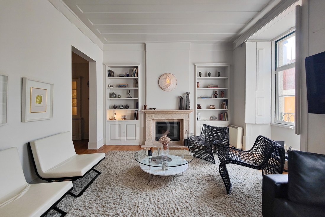 Apartment in Misericordia, Lisbon, Portugal 2 - 16070950