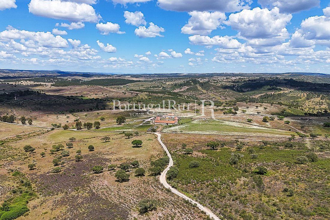 Estate in Vila Velha de Rodao, Castelo Branco District, Portugal 3 - 15739775