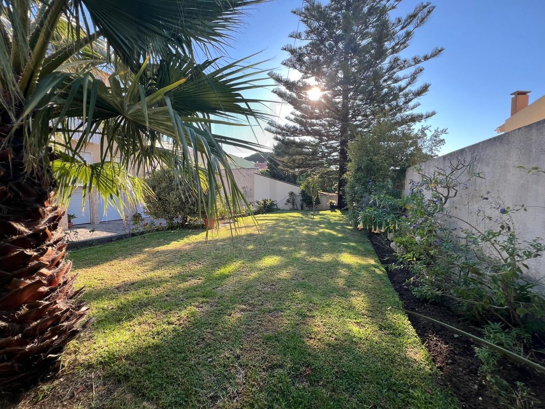 Apartment in Estoril, Cascais e Estoril, Lisbon 4 - 16336817