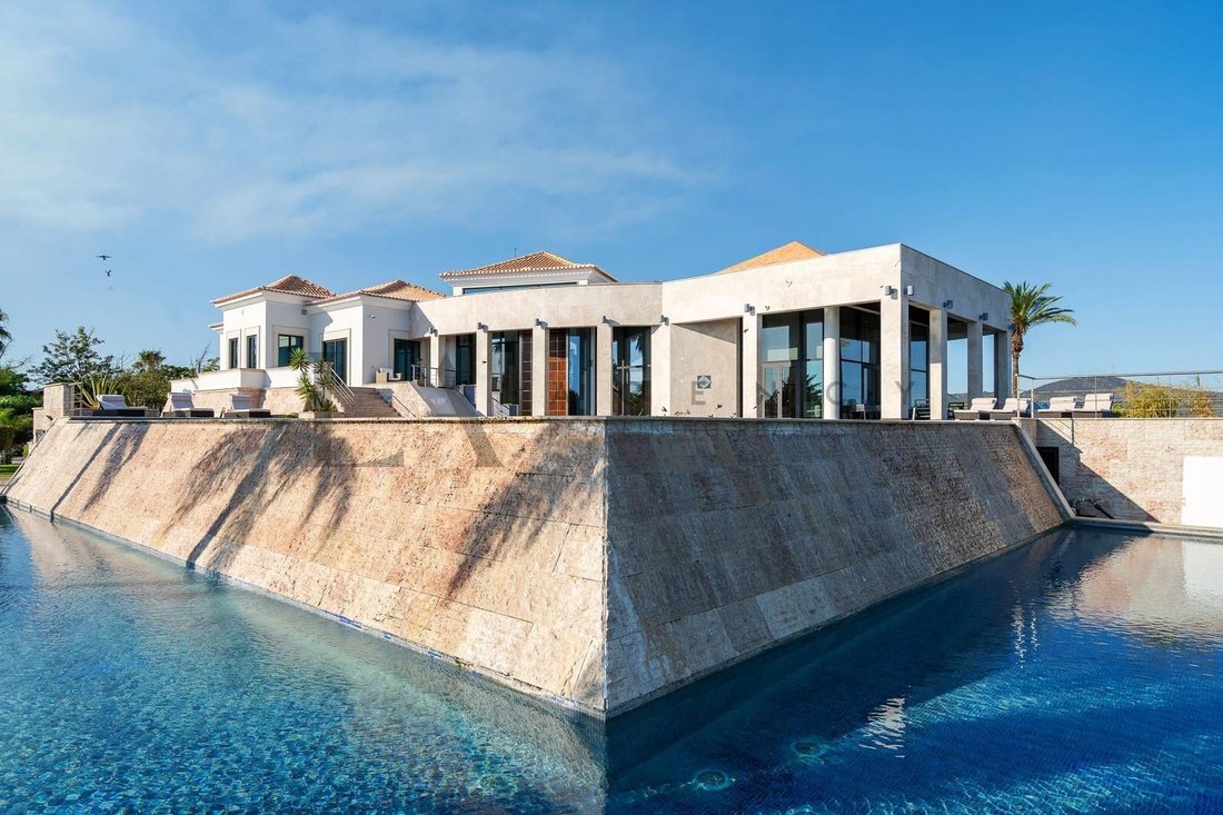Villa in Faro (Se e Sao Pedro), Algarve, Portugal 4 - 16221965