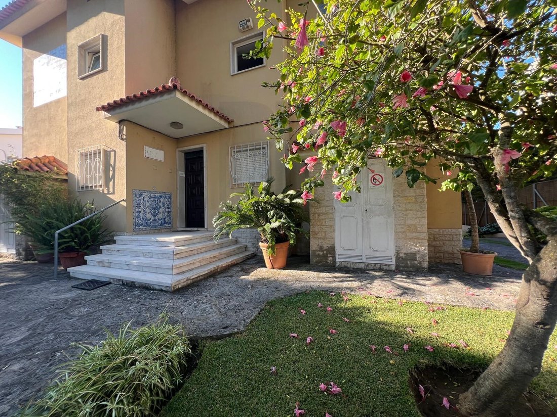 Apartment in Estoril, Cascais e Estoril, Lisbon 2 - 16336817