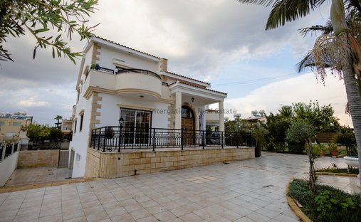 Villa in Pyla, Larnaca, Cyprus 1