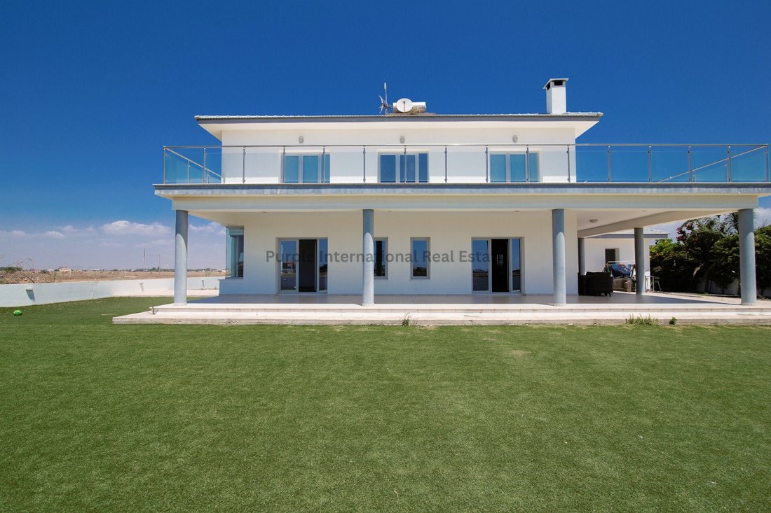 Villa in Xylofagou, Famagusta, Cyprus 2 - 16712070
