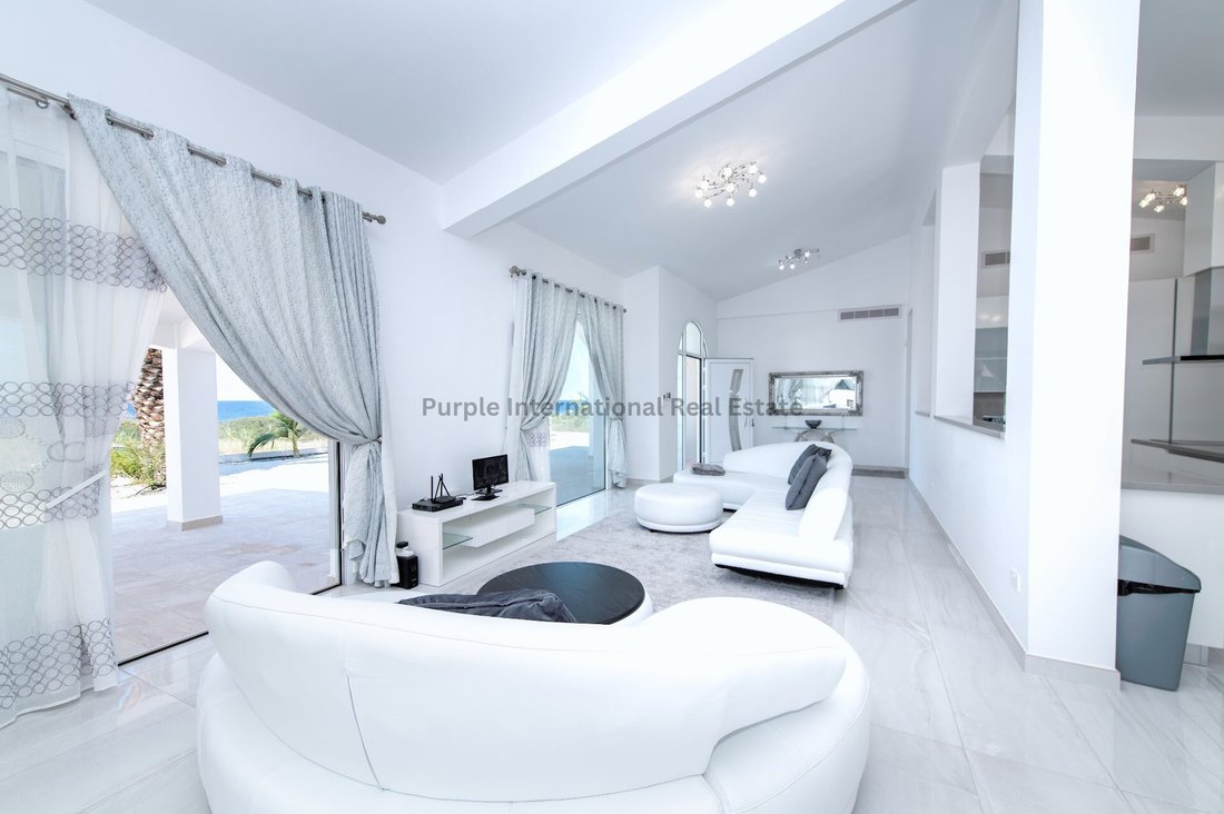 Villa in Peyia, Paphos, Cyprus 2 - 15235952